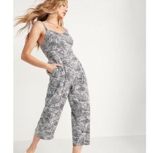 Old Navy Monochrome Patterned Jumpsuit